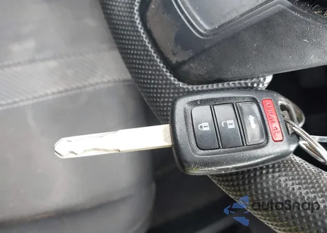 2016 Honda Civic Lx z USA, uszkodzony, nr VIN 19XFC2F54GE087547